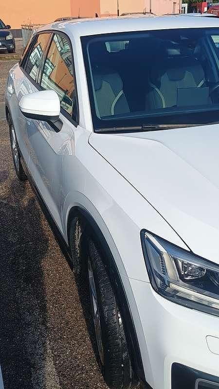 Usata Audi Q2 Admired 116 CV (85 kW) 2019 Bianco SUV