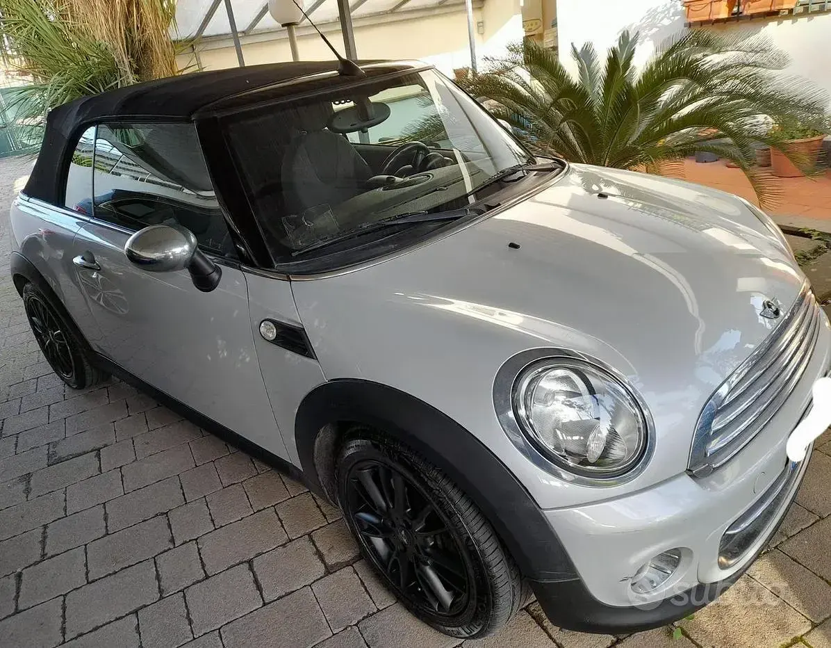Usata Mini Cooper Cabriolet 2011 Bianco Cabrio