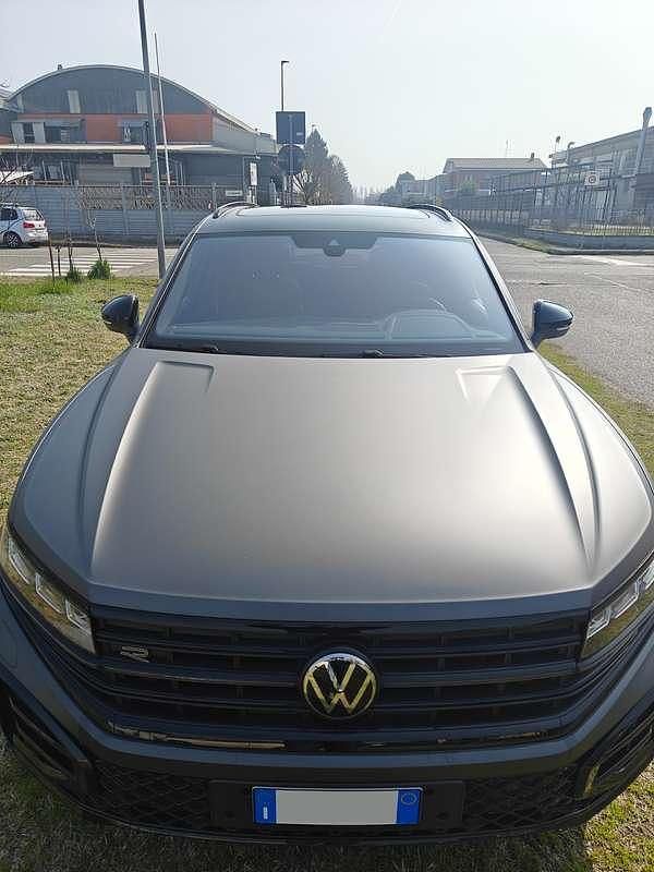 Usata VW Touareg R-line 231 CV (169 kW) 2024 SUV