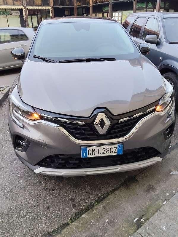 Usata Renault Captur Business 101 CV (74 kW) 2023 SUV