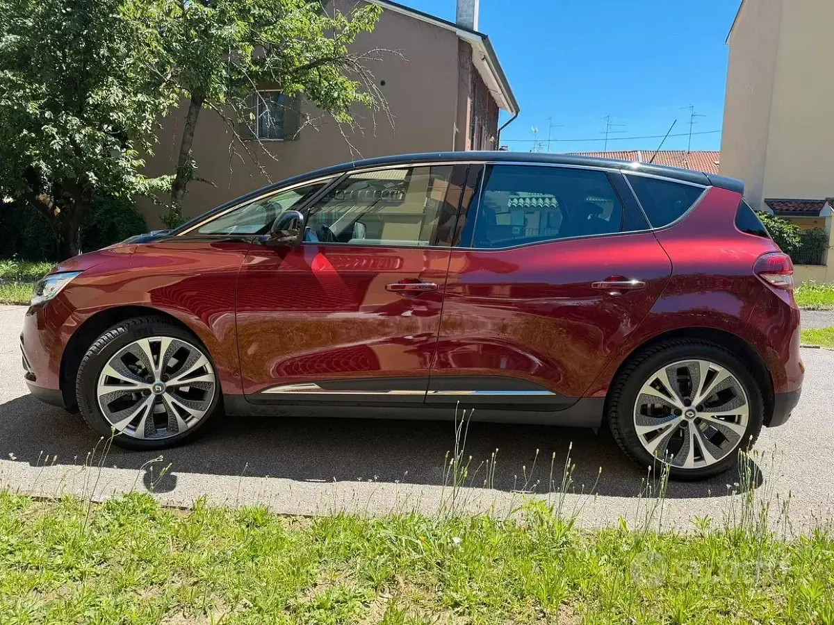 Usata Renault Scenic E-Tech 131 CV (96 kW) 2017 Monovolume
