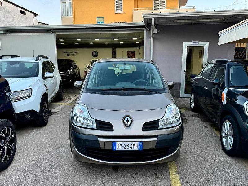 Grigio Usata 2010 Renault Grand Modus Expression Monovolume | 3999 € (Ottimo prezzo) - Immagine 1/4