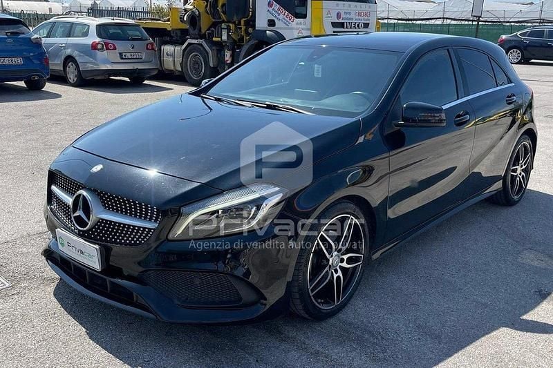 Usata Mercedes A180 Premium 108 CV (79 kW) 2017 Nero Berlina