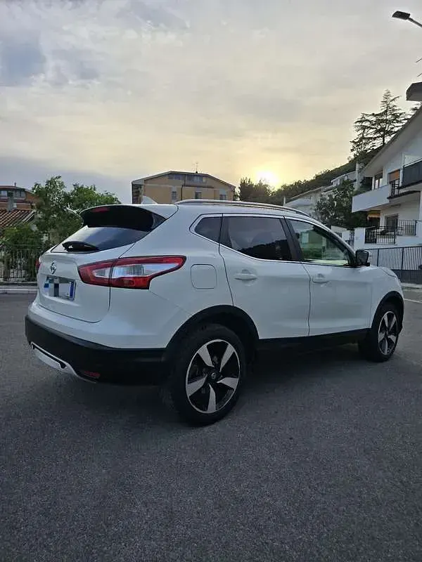 Usata Nissan Qashqai 360º 110 CV (80 kW) 2017 SUV