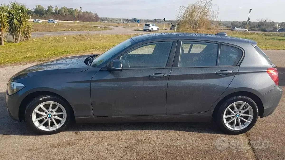 Usata BMW 118 143 CV (105 kW) 2012 Grigio Utilitaria