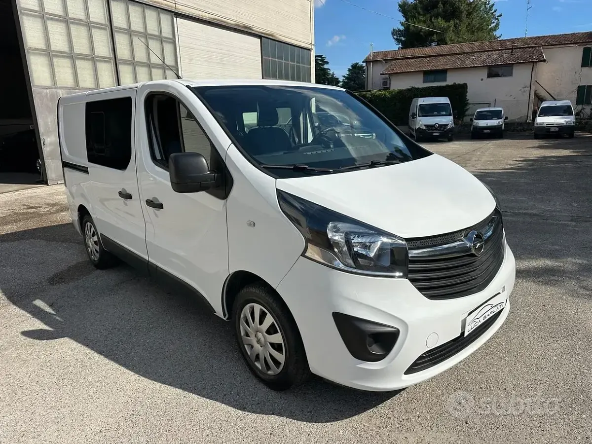 Usata Opel Vivaro S 125 CV (91 kW) 2018 Bianco Monovolume