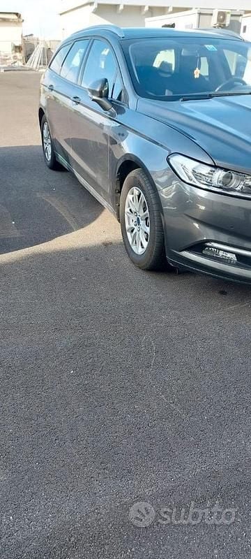 Usata Ford Mondeo Business Edition 150 CV (110 kW) 2018 Grigio Station wagon