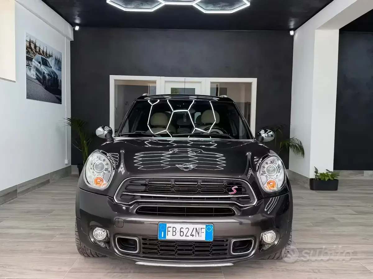 Usata Mini Cooper SD Countryman 143 CV (105 kW) 2015 Marrone SUV