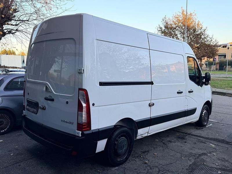 Usata Renault Master 135 CV (99 kW) 2022 Bianco Monovolume