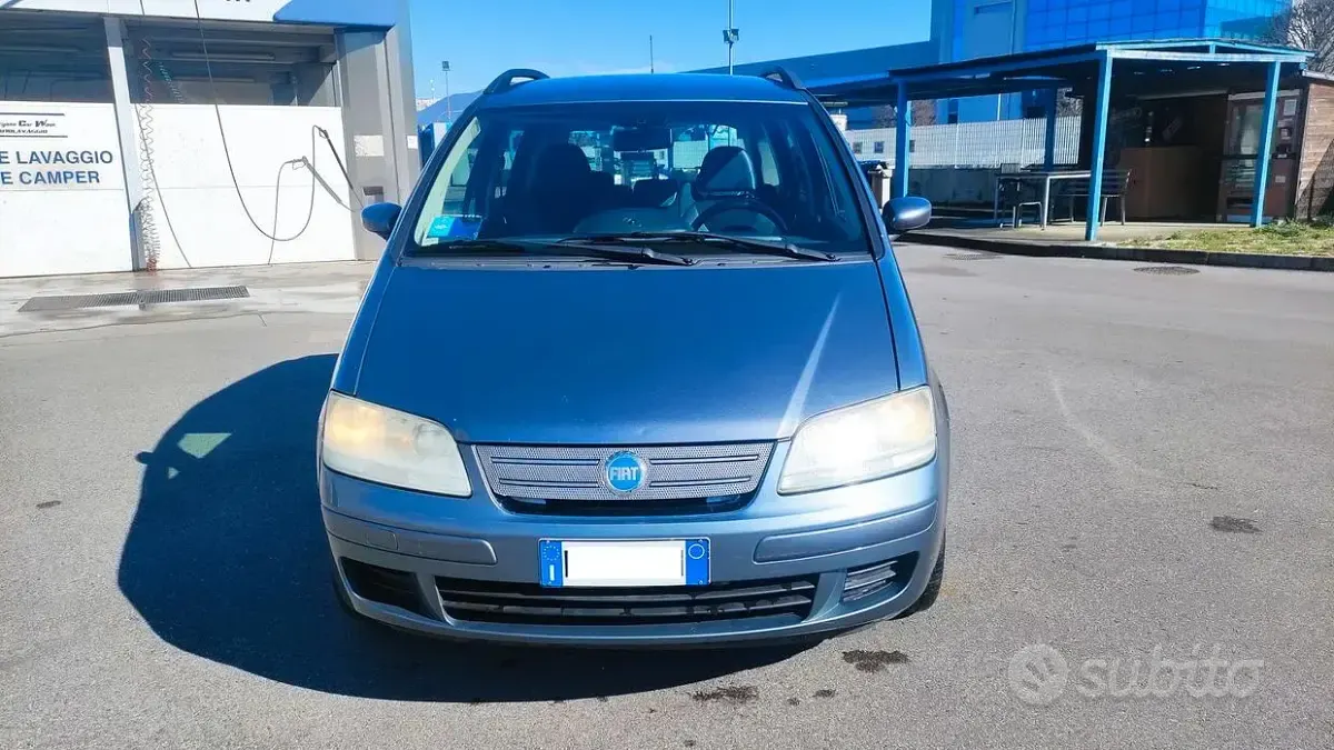 Usata Fiat Idea 75 CV (55 kW) 2007 Grigio Monovolume