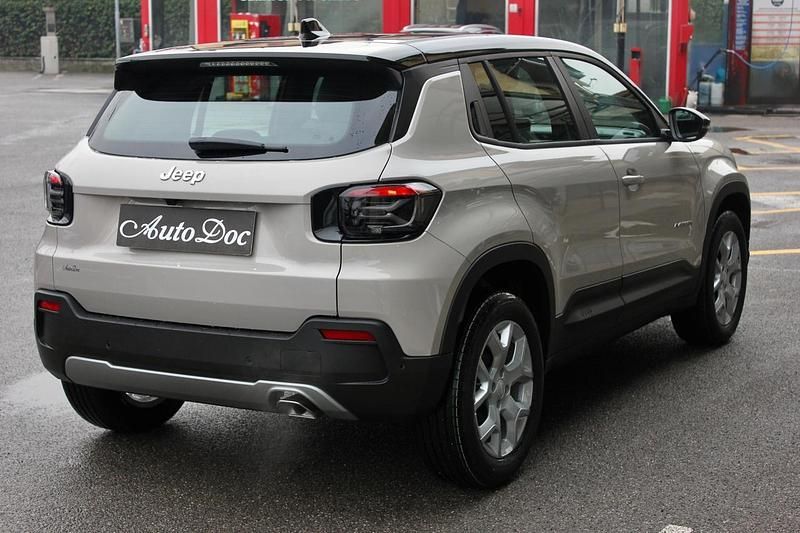 Nuova Jeep Avenger Altitude 101 CV (74 kW) 2025 Beige SUV