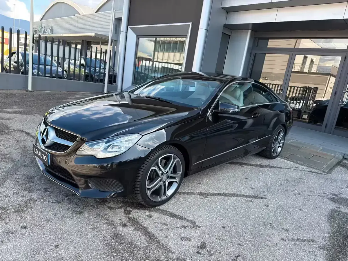 Usata Mercedes E350 258 CV (189 kW) 2015 Coupé