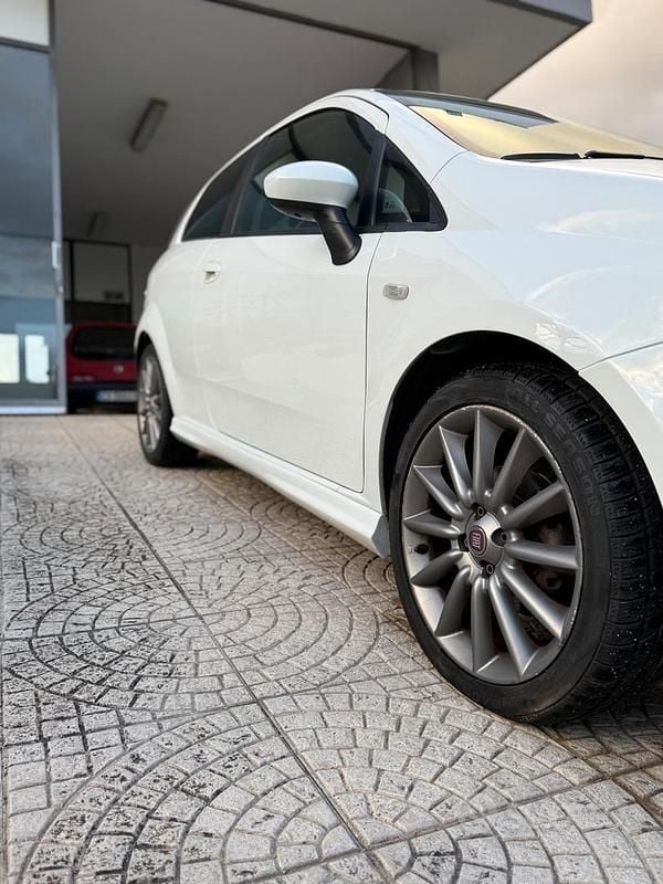 Usata Fiat Punto Sport 75 CV (55 kW) 2014 Bianco Utilitaria
