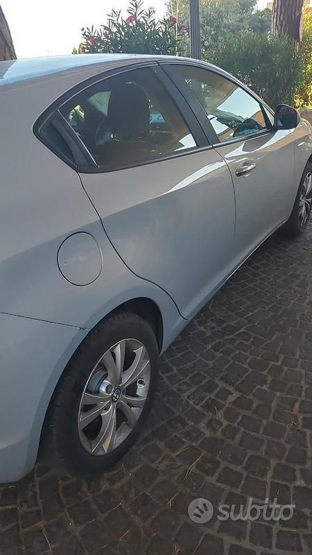 Usata Alfa Romeo Giulietta 120 CV (88 kW) 2015 Grigio Utilitaria