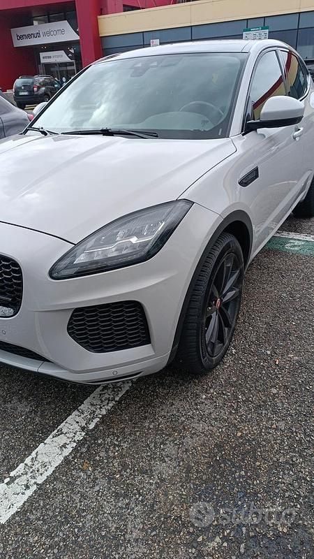 Usata Jaguar E-Pace R-Dynamic 150 CV (110 kW) 2019 Grigio SUV