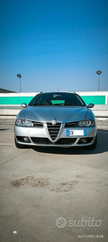 Usata Alfa Romeo 156 Business 116 CV (85 kW) 2005 Argento Station wagon