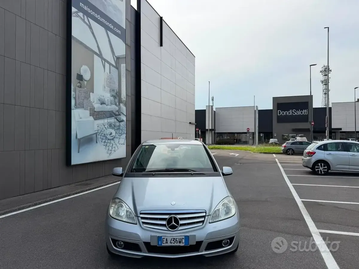 Usata Mercedes A160 Edition 95 CV (69 kW) 2010 Grigio Berlina
