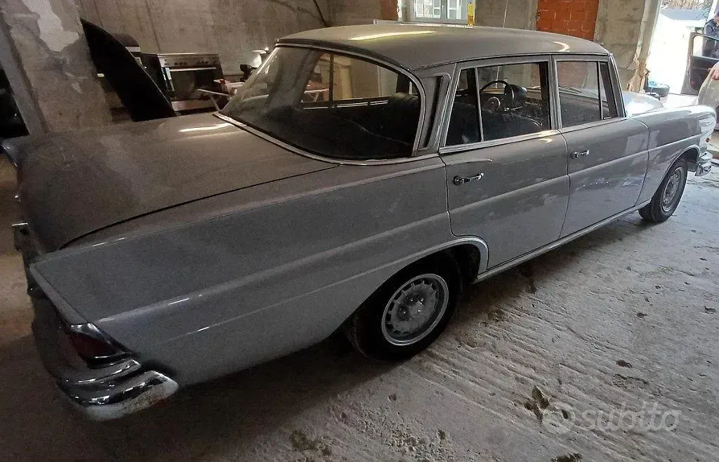 Usata Mercedes 220 1960 Grigio Berlina