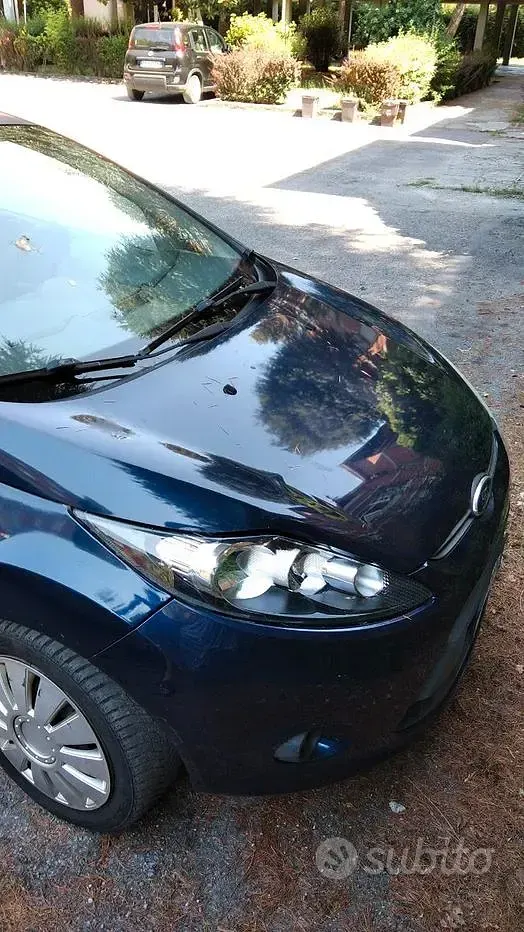 Usata Ford Fiesta 68 CV (50 kW) 2010 Bluazzurro Berlina