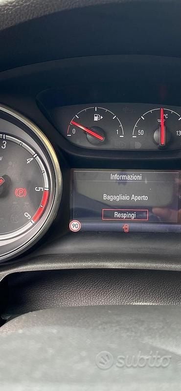 Usata Opel Astra 110 CV (80 kW) 2015 Rosso Berlina