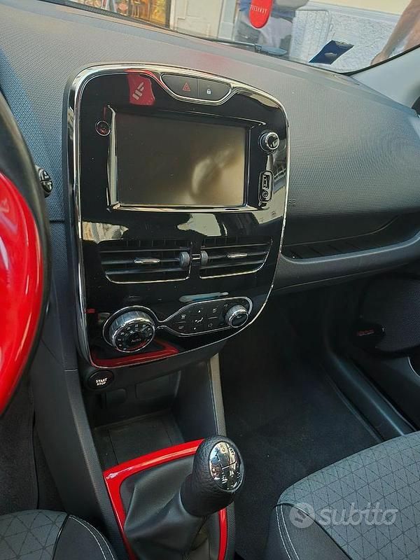 Usata Renault Clio IV 48 CV (35 kW) 2013 Nero Utilitaria