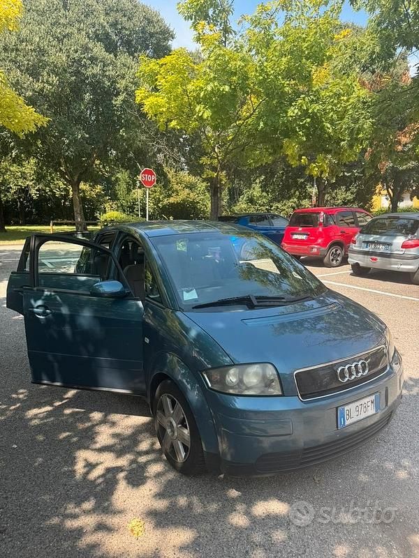 Verde Usata 2000 Audi A2 Due volumi | 3000 € (Cara) - Immagine 1/4