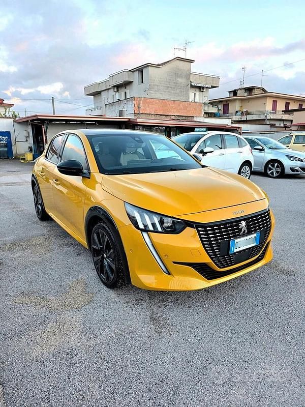 Usata Peugeot 208 GT 102 CV (75 kW) 2021 Other Utilitaria