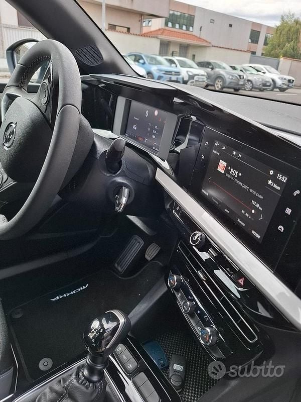 Usata Opel Mokka GS Line 101 CV (74 kW) 2024 Grigio SUV