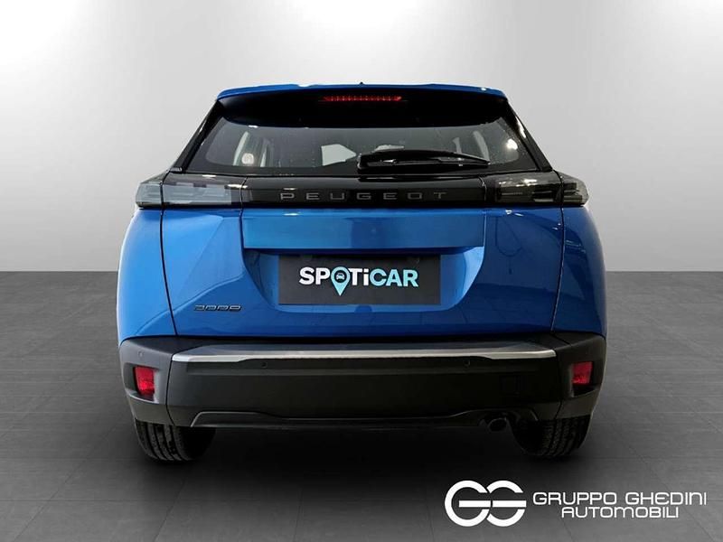Usata Peugeot 2008 Active 102 CV (75 kW) 2024 Blu vertigo SUV