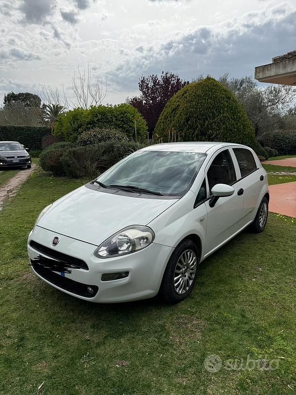 Usata Fiat Punto 69 CV (50 kW) 2016 Bianco Utilitaria