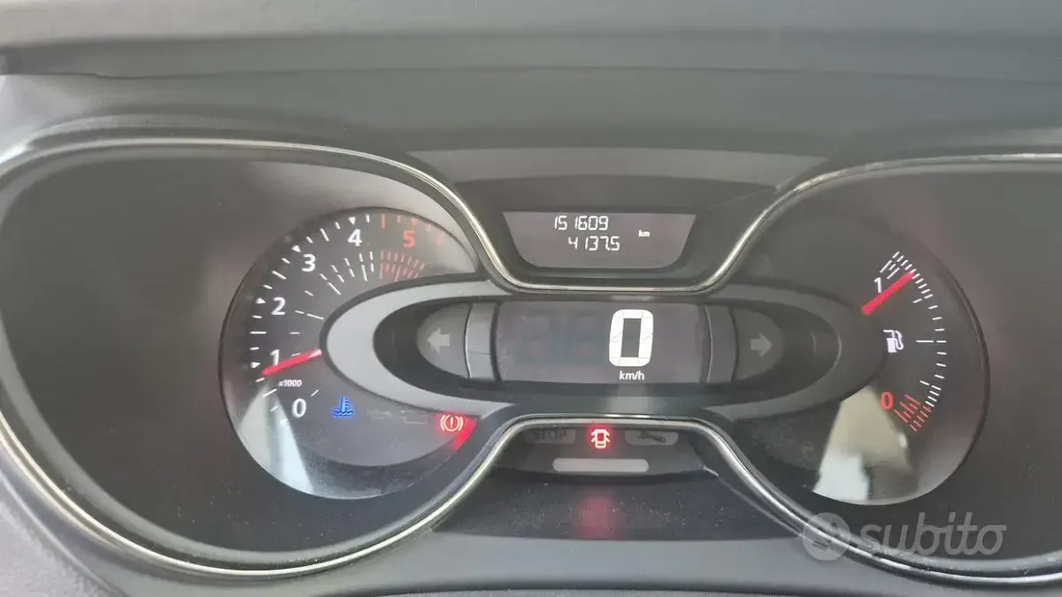 Usata Renault Captur 90 CV (66 kW) 2018 Grigio SUV