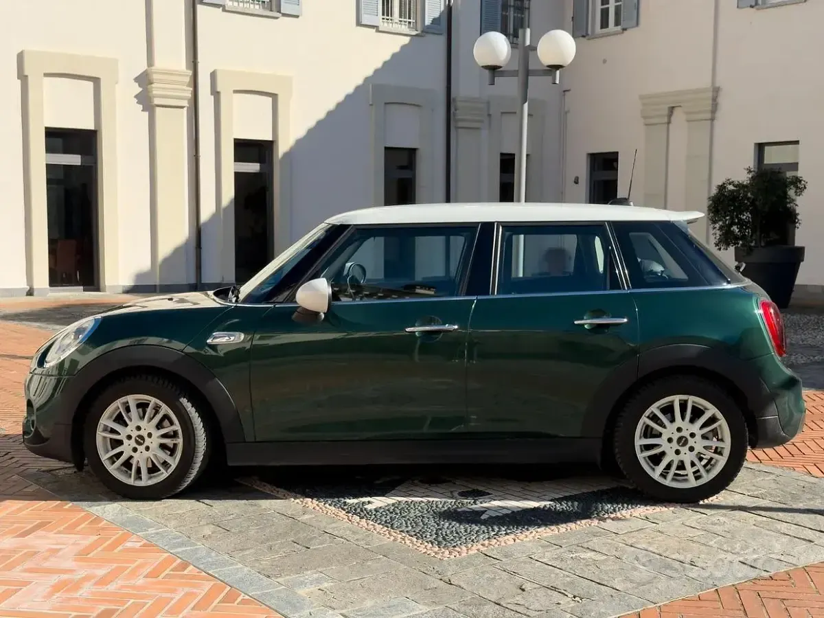Usata Mini John Cooper Works 170 CV (125 kW) 2014 Verde Utilitaria