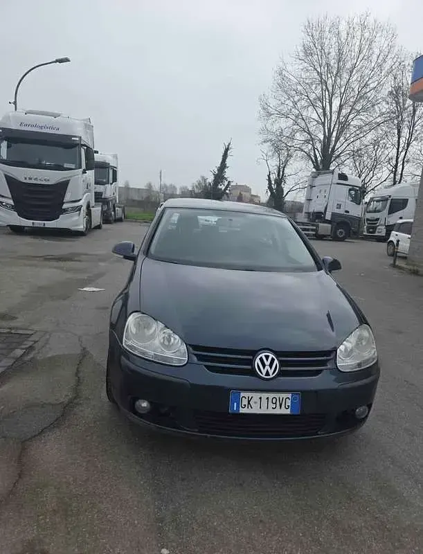 Usata VW Golf VI 102 CV (75 kW) 2008 Blu Utilitaria