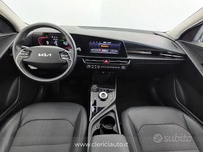 Usata Kia Niro Style 140 CV (102 kW) 2023 Nero SUV