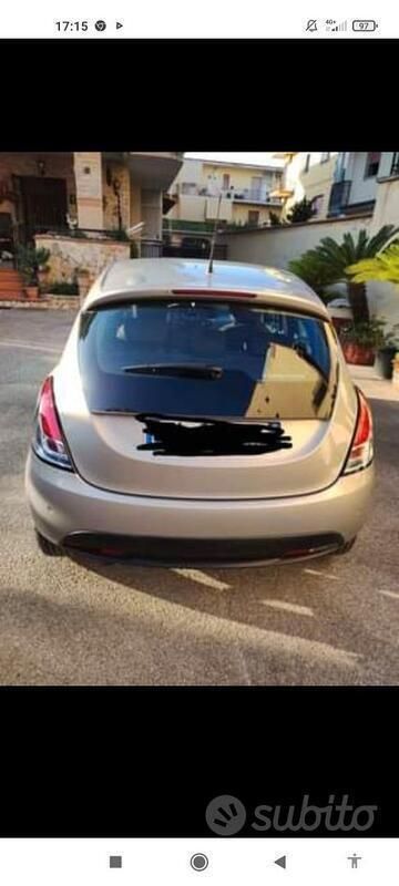 Usata Lancia Ypsilon 95 CV (69 kW) 2012 Grigio Utilitaria