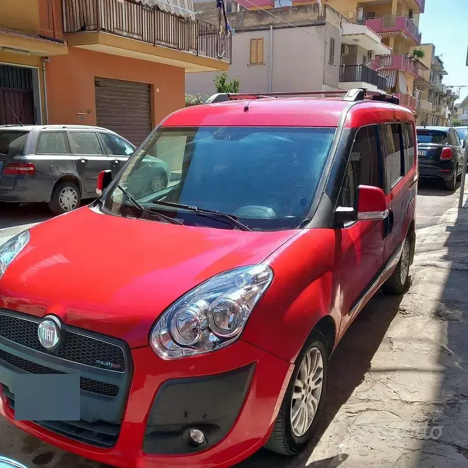 Usata Fiat Doblò 105 CV (77 kW) 2014 Rosso Monovolume