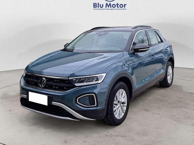 Usata VW T-Roc Life 150 CV (110 kW) 2025 Petroleum blue metallizzato ne SUV