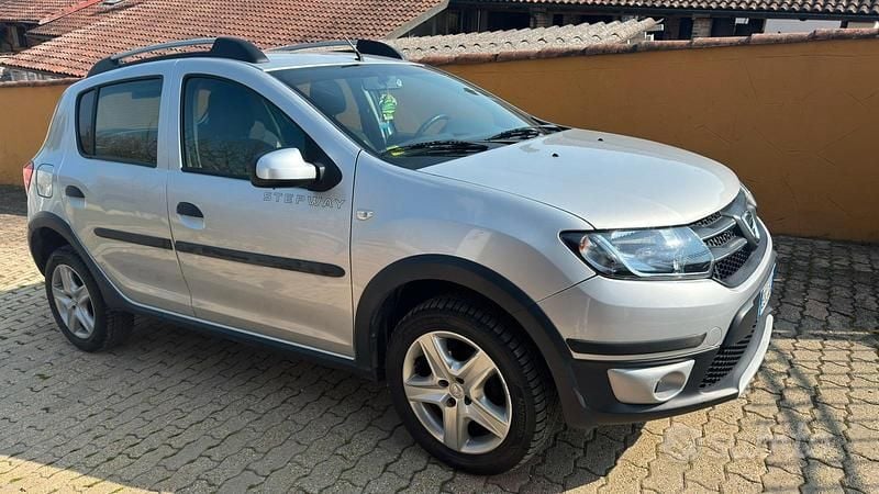 Usata Dacia Sandero Stepway 2013 Grigio Berlina