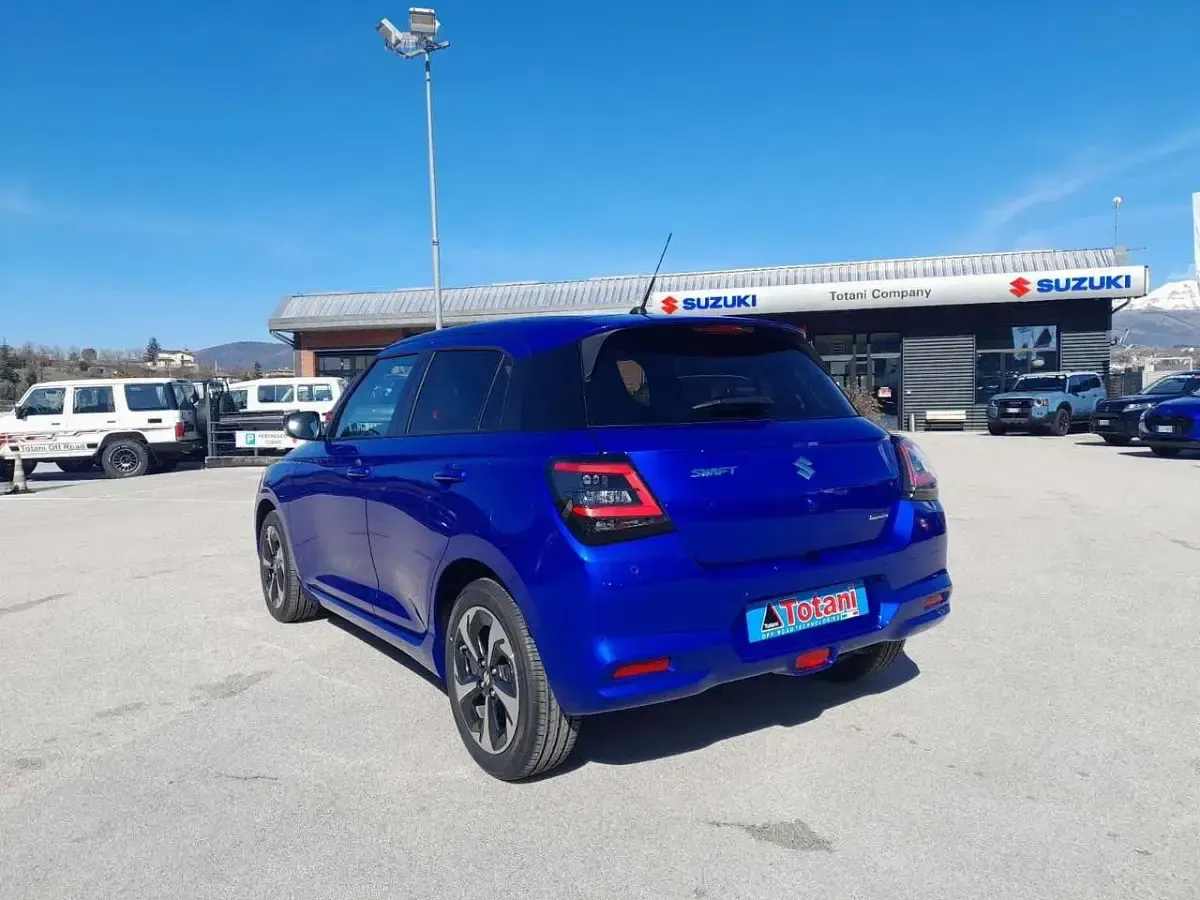 Nuova Suzuki Swift 83 CV (61 kW) 2026 Blu/azzurro Utilitaria