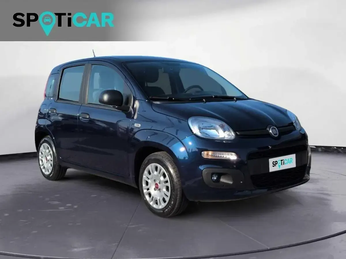 Usata Fiat Panda Easy 70 CV (51 kW) 2020 Blu Utilitaria