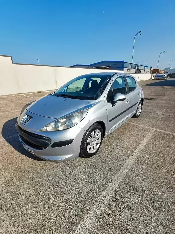 Usata Peugeot 207 68 CV (50 kW) 2007 Grigio Berlina