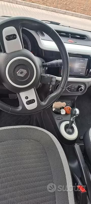 Usata Renault Twingo 60 kW (82 CV) 2021 Bianco Utilitaria