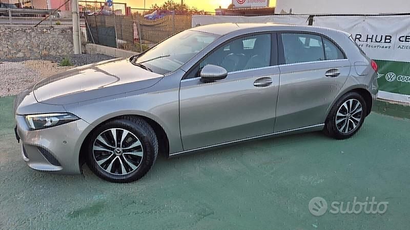 Usata Mercedes A180 Executive 116 CV (85 kW) 2020 Nero Berlina