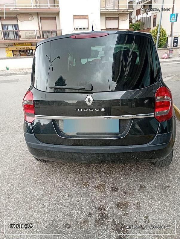 Usata Renault Modus 75 CV (55 kW) 2009 Nero Monovolume