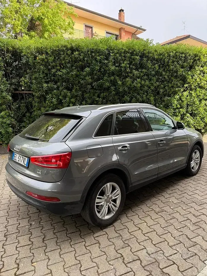 Usata Audi Q3 177 CV (130 kW) 2012 Grigio SUV