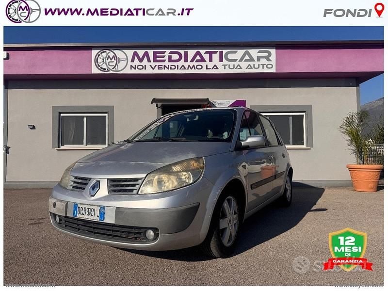 Grigio Usata 2006 Renault Grand Scénic II Exception Monovolume | 1700 € (Buon prezzo) - Immagine 1/4