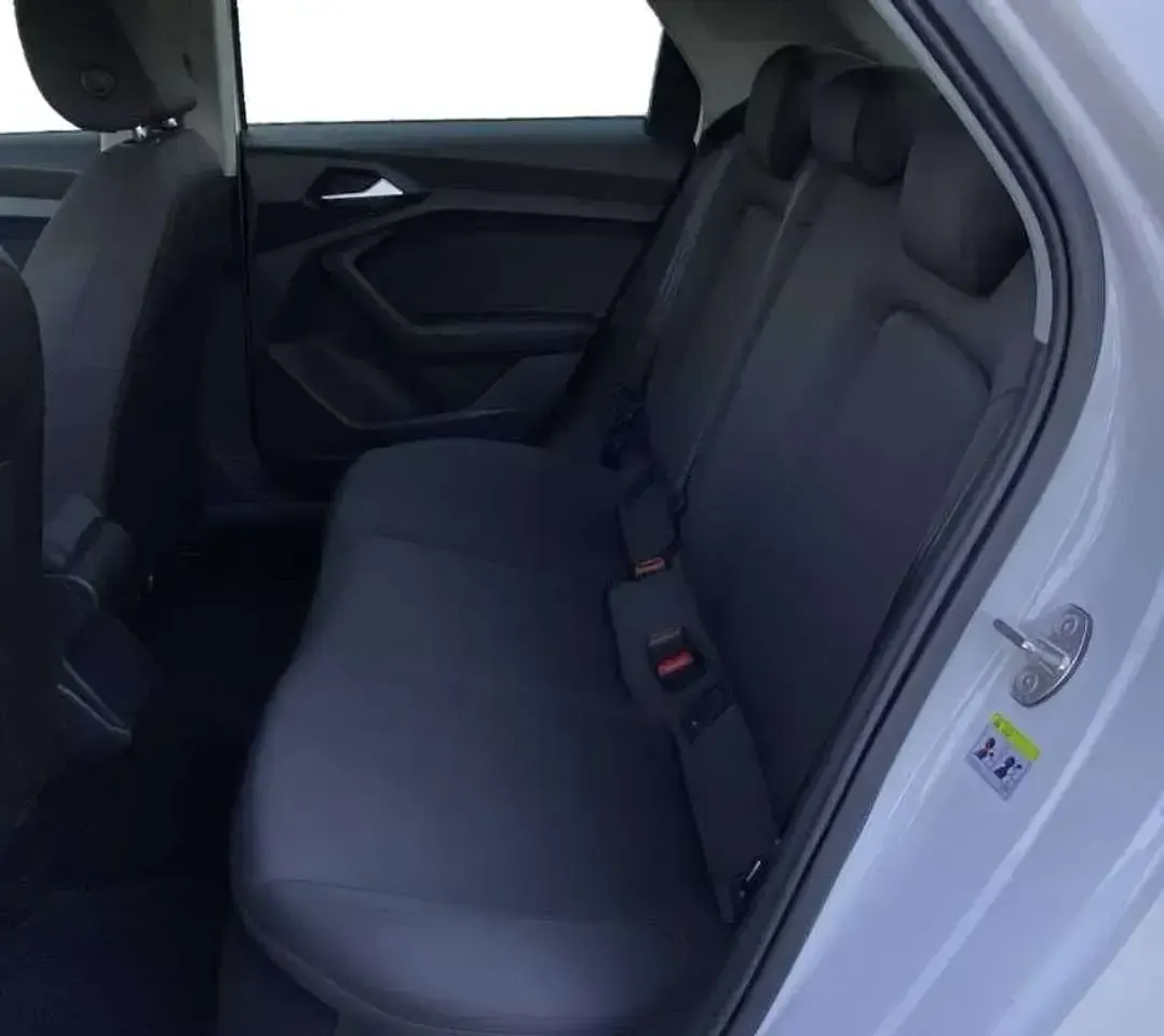 Usata Audi A1 Ambiente 95 CV (69 kW) 2023 Bianco SUV