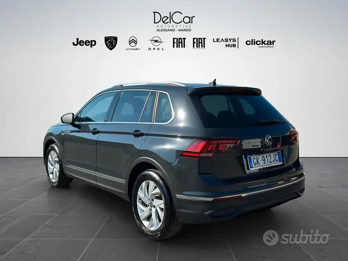 Usata VW Tiguan Life 122 CV (89 kW) 2023 Grigio SUV