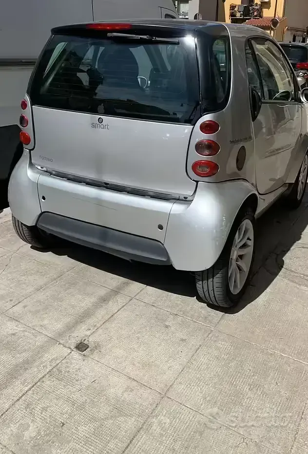 Usata Smart ForTwo Coupé 61 CV (44 kW) 2004 Grigio Coupé