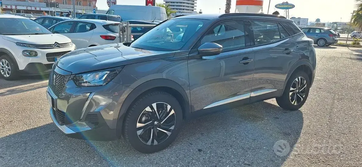 Occasion Peugeot 2008 102 ch (75 kW) 2021 Gris SUV